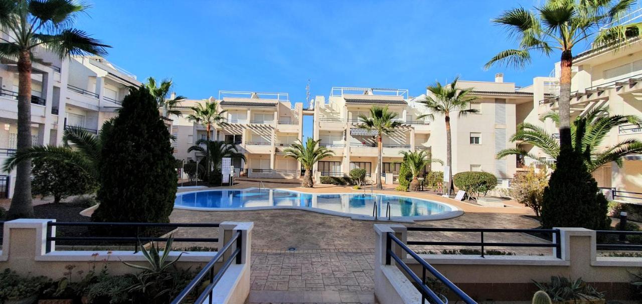 Apartament Chilledholidays Torrevieja Zewnętrze zdjęcie